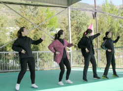 “團(tuán)結(jié)互助 增進(jìn)友誼 ”----記甘肅紅日及甘肅紅日工會素質(zhì)拓展活動