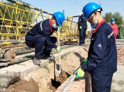 規(guī)范施工，保質(zhì)保量，爭創(chuàng)優(yōu)質(zhì)工程——記“石化公司7號門鐵路周邊綜合治理停車場項目”施工現(xiàn)場